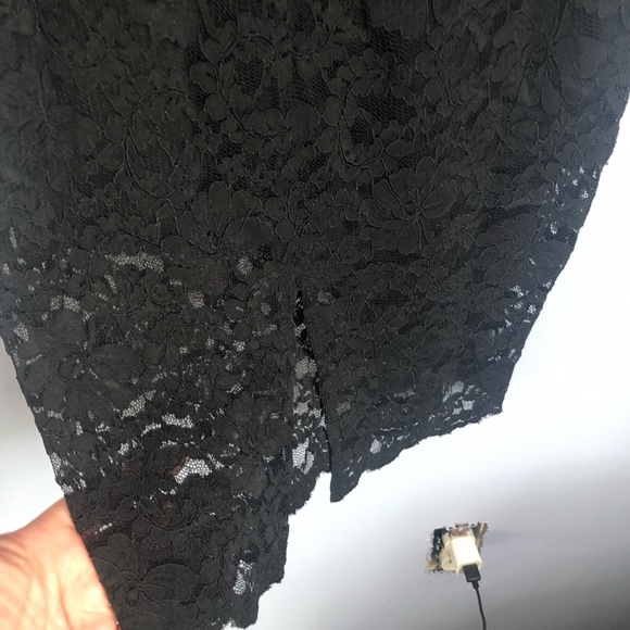 ⭕️ PRICE FIRM Express Size XS Black Lace Floral Midi Dress - Picture 10 of 12